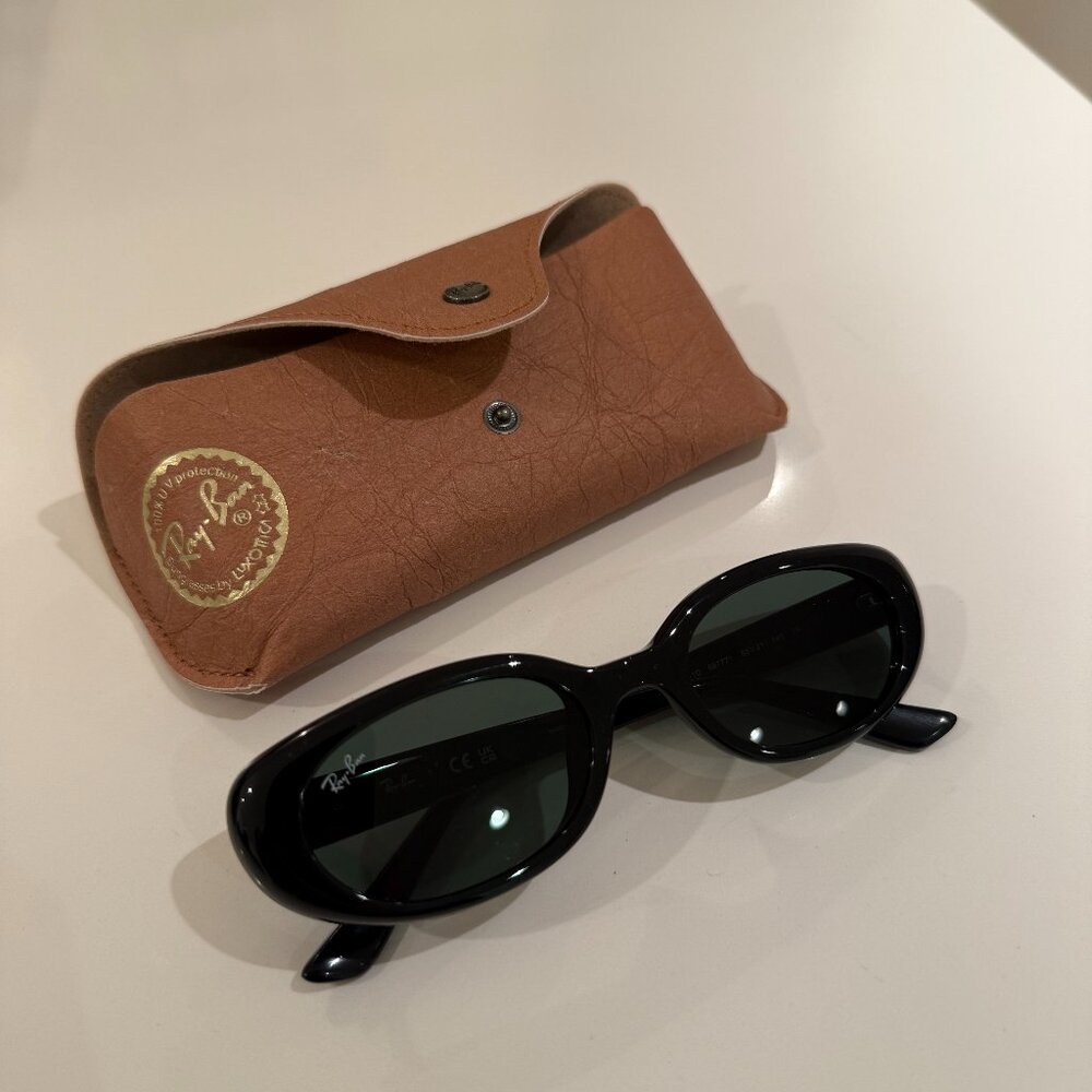 Ray-Ban Black Oval Sunglasses with Dark Green Lenses